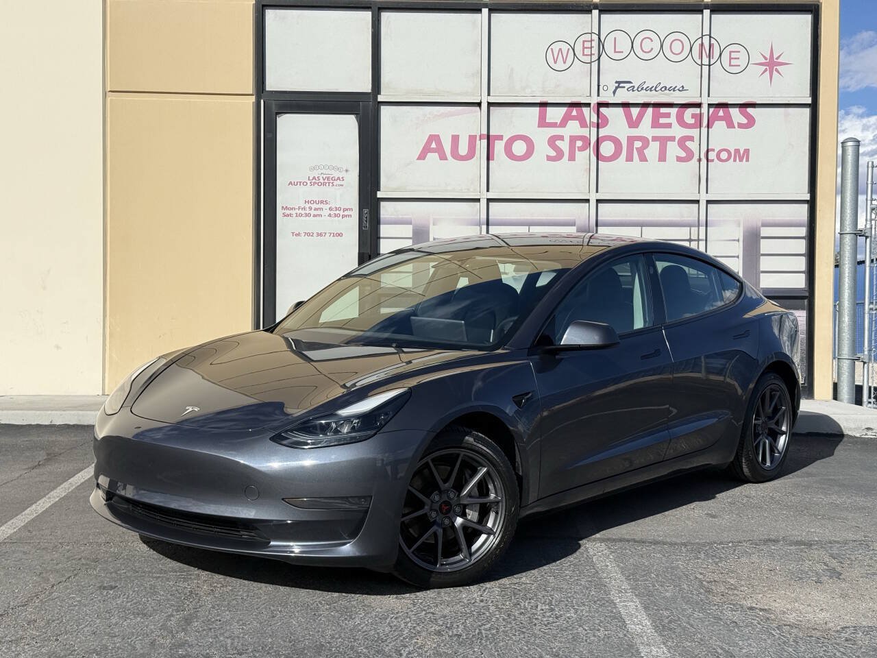 Used 2023 Tesla Model 3 Standard Range RWD image 4
