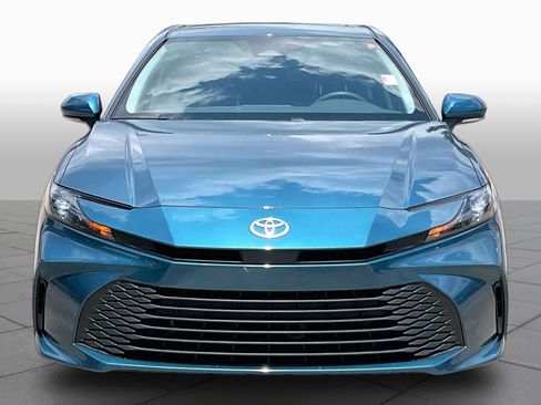Used 2026 Toyota Camry LE w/ Convenience Package FWD image 4