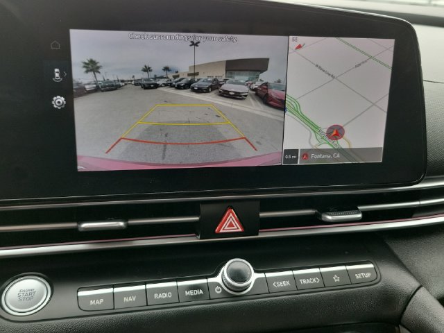 Used 2024 Hyundai Elantra SEL FWD image 12
