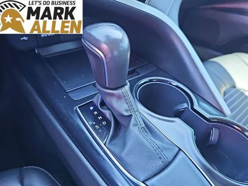 Used 2020 Toyota Camry SE image 16