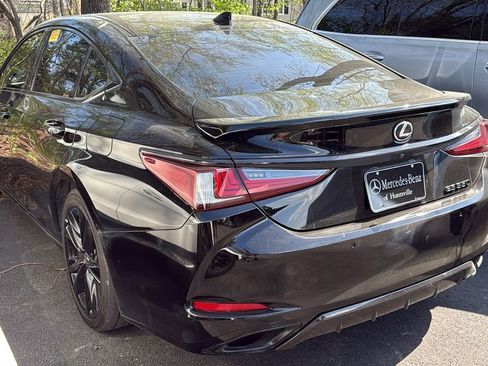 Used 2022 Lexus ES 350 F Sport image 4