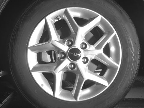 Used 2025 Kia Soul LX w/ LX Technology Package FWD image 15