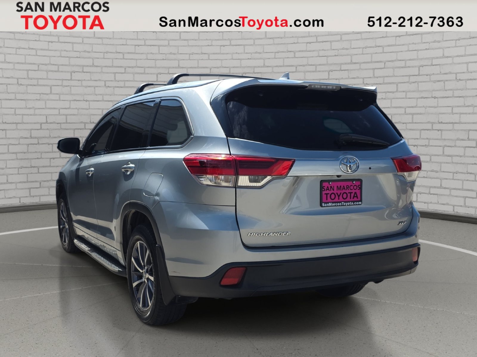 Used 2017 Toyota Highlander XLE FWD image 8