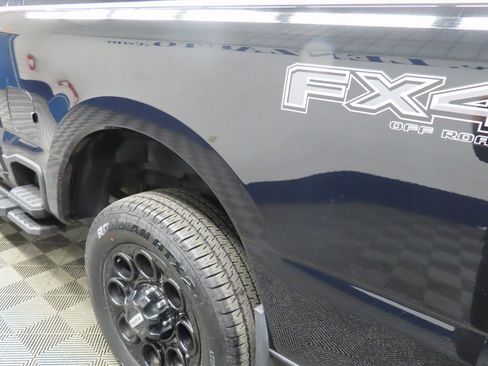 Used 2025 Ford F250 Lariat w/ Black Appearance Package image 41