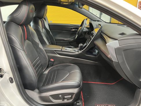 Used 2020 Toyota Avalon TRD image 16
