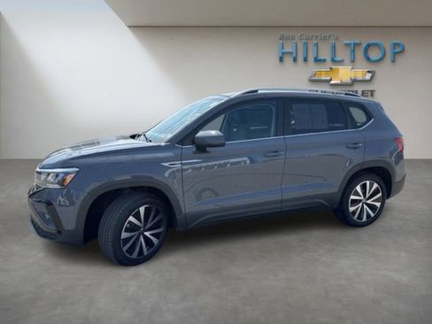 Used 2022 Volkswagen Taos SE image 11