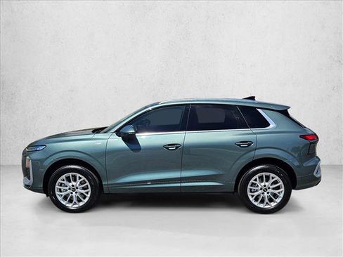 New 2026 Audi Q3 quattro 2.0T AWD/4WD image 5