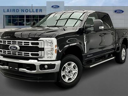 New 2025 Ford F350 XLT w/ FX4 Off-Road Package