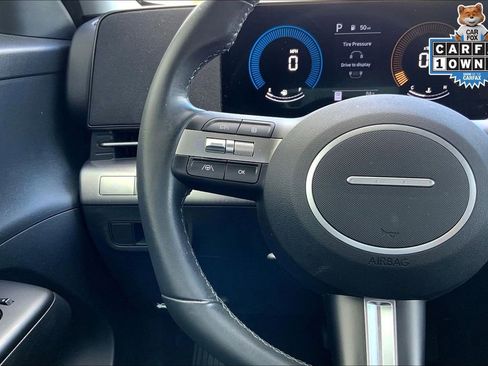 Used 2024 Hyundai Kona SEL image 18