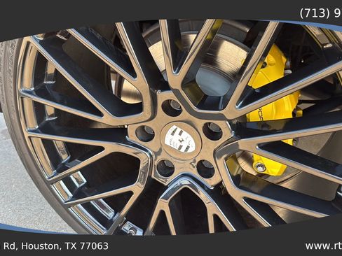 Used 2011 Porsche Cayenne S image 10