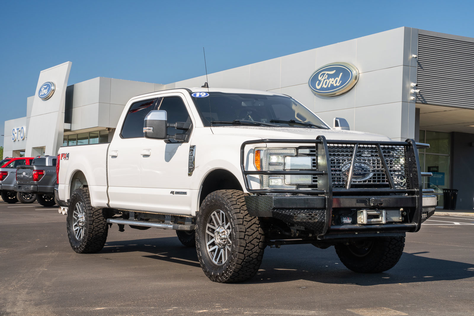 Certified 2019 Ford F250 Lariat w/ Lariat Value Package AWD/4WD image 1