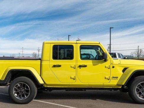 Used 2023 Jeep Gladiator Overland w/ Popular Equipment Package AWD/4WD image 5