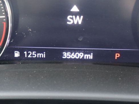 Used 2023 Buick Envision Essence FWD image 10