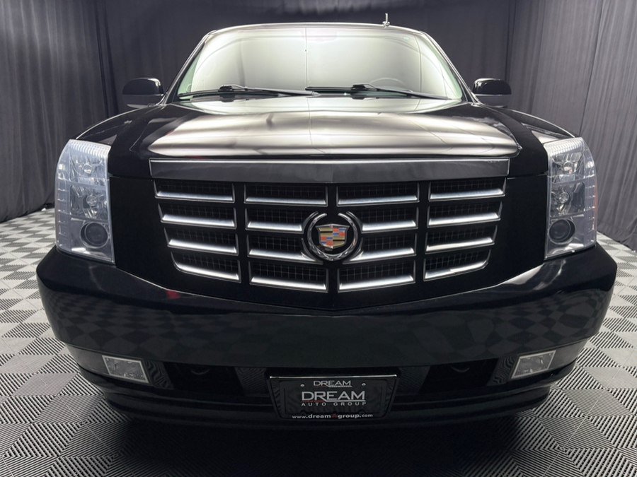 Used 2013 Cadillac Escalade ESV Luxury AWD/4WD image 9