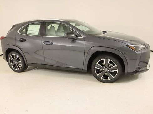 New 2026 Lexus UX 300h FWD image 5