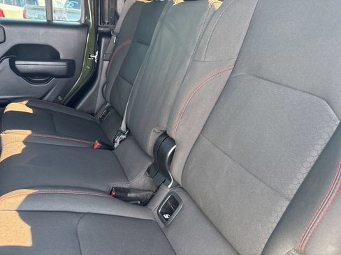 Certified 2022 Jeep Gladiator Rubicon AWD/4WD image 29