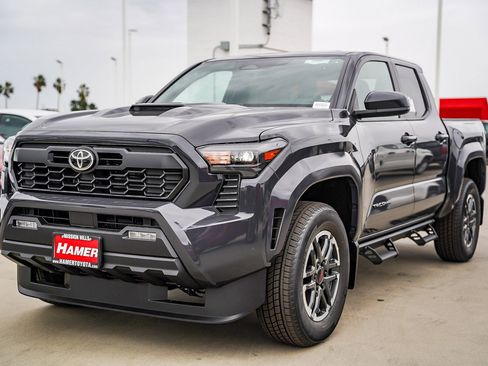 New 2026 Toyota Tacoma TRD Sport image 3
