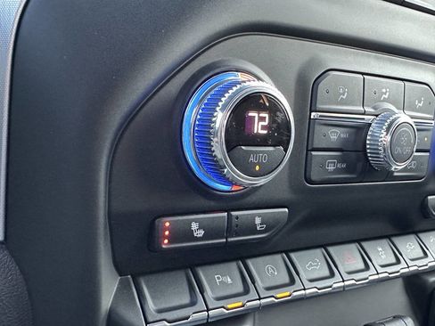 Used 2020 GMC Sierra 1500 Elevation w/ Elevation Value Package image 28