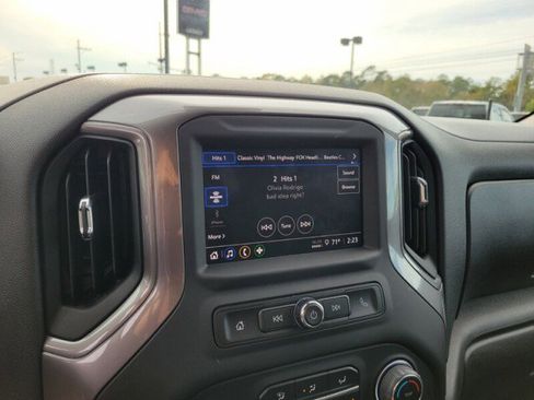 Used 2023 Chevrolet Silverado 1500 Custom Trail Boss w/ LPO, Dark Essentials Package image 19