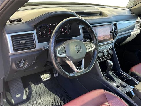 Certified 2021 Volkswagen Atlas Cross Sport SEL Premium R-Line image 14
