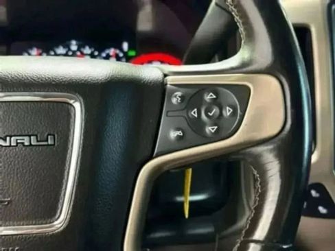 Used 2015 GMC Sierra 2500 Denali w/ Duramax Plus Package image 16