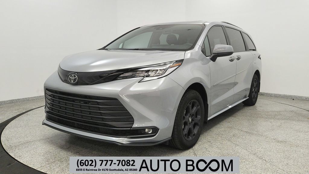 Used 2026 Toyota Sienna XLE Woodland Edition AWD/4WD image 1