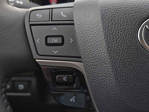 Certified 2025 Toyota Camry XLE image 34