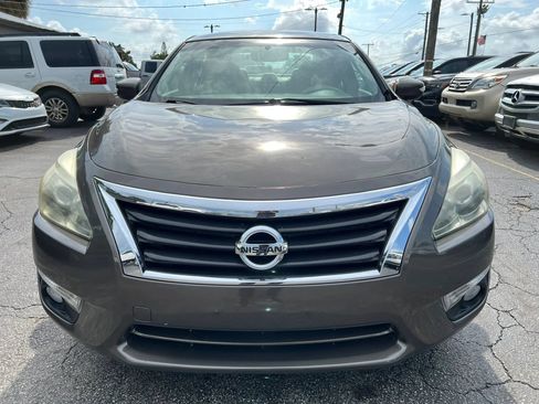 Used 2013 Nissan Altima 2.5 SV w/ 2.5SV Convenience Pkg FWD image 3
