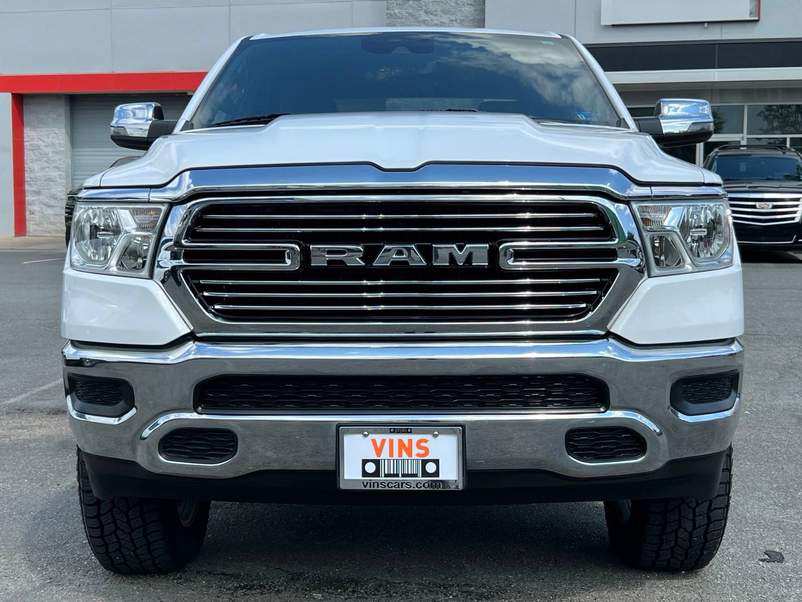 Used 2024 RAM 1500 Laramie AWD/4WD image 11