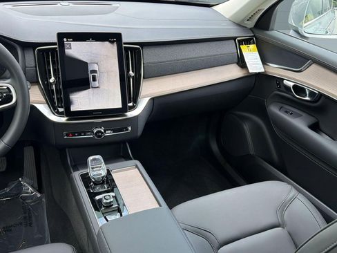 New 2026 Volvo XC90 B6 Plus w/ Protection Package AWD/4WD image 25