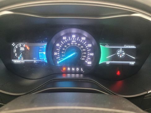 Used 2020 Ford Fusion SE FWD image 23