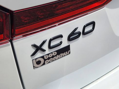 New 2026 Volvo XC60 T8 Ultra w/ Climate Package PRO AWD/4WD image 31