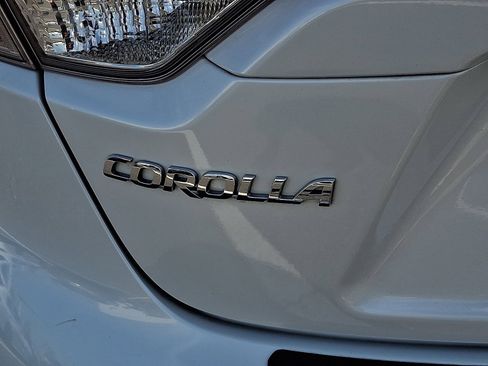 Used 2022 Toyota Corolla SE FWD image 29