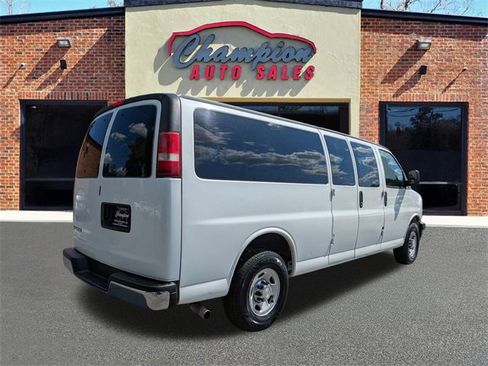Used 2017 Chevrolet Express 3500 LT w/ LT Preferred Equipment Group image 3
