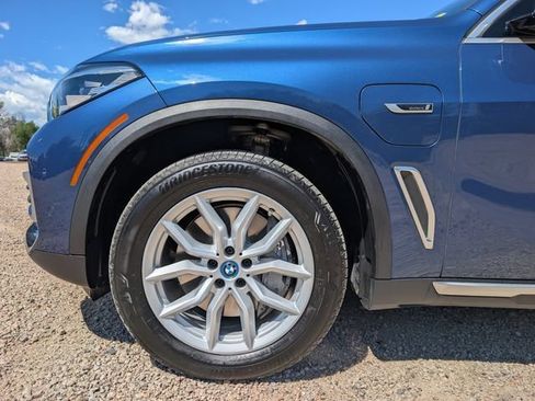 Used 2023 BMW X5 xDrive45e w/ Parking Assistance Package AWD/4WD image 12