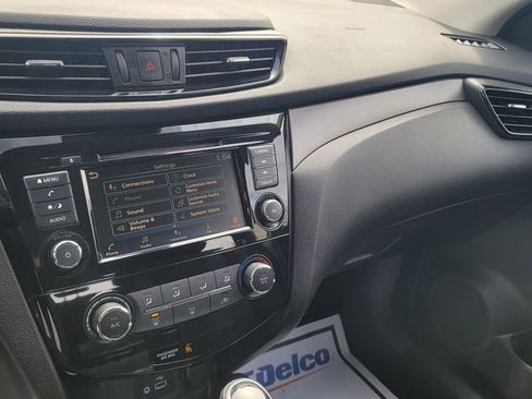 Used 2020 Nissan Rogue Sport S w/ Appearance Package image 21