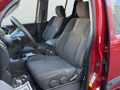 Used 2013 Nissan Xterra PRO-4X AWD/4WD image 12