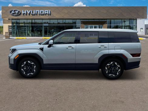 New 2025 Hyundai Santa Fe SE image 3