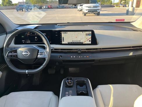 Used 2024 Nissan Ariya FWD image 14