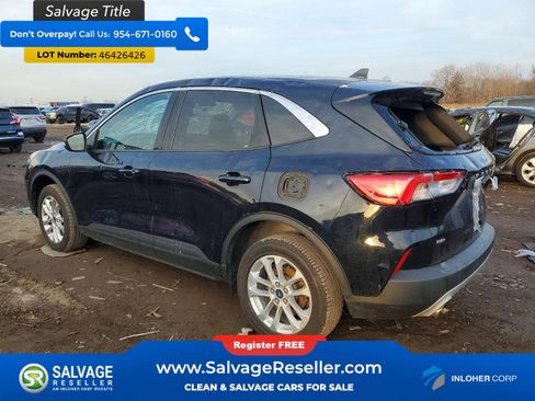 Used 2021 Ford Escape SE w/ Cold Weather Package image 3