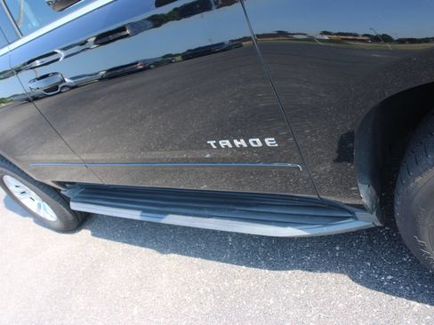 Used 2019 Chevrolet Tahoe LS RWD image 13