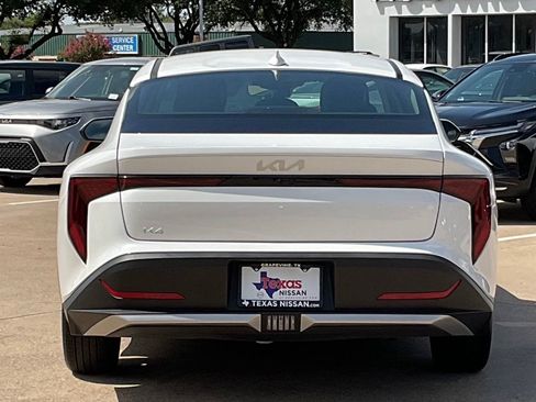Used 2025 Kia K4 FWD image 5