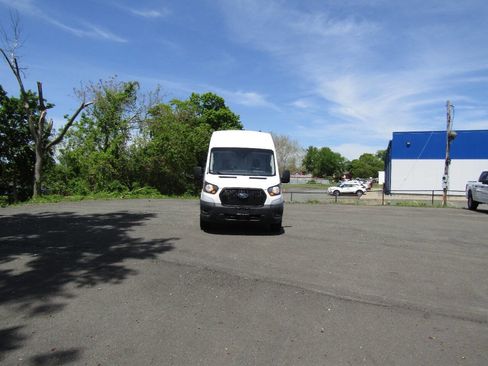 Used 2024 Ford Transit 250 148 High Roof Extended AWD image 9