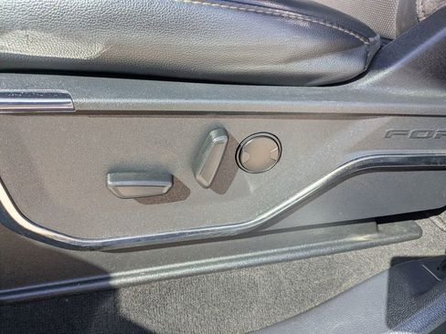 Used 2024 Ford F350 Lariat w/ Sport Appearance Package image 9