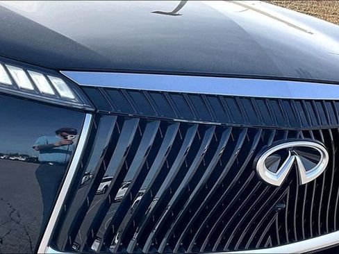 New 2026 INFINITI QX80 Luxe image 29