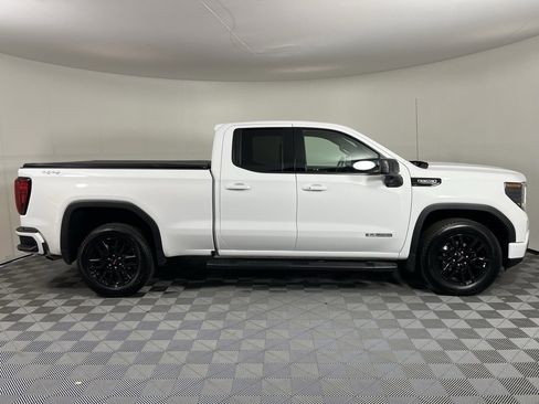 Used 2025 GMC Sierra 1500 Elevation image 11
