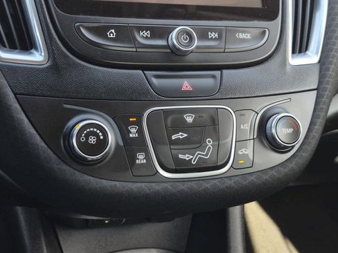 Used 2016 Chevrolet Malibu LT image 26