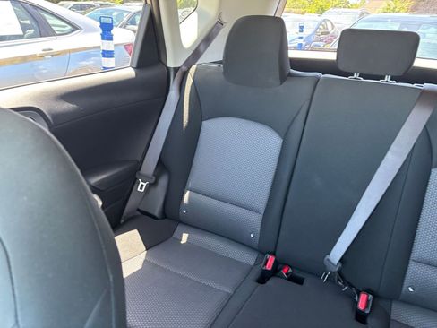 Used 2025 Kia Soul LX w/ LX Technology Package FWD image 38