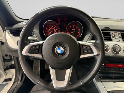 Used 2014 BMW Z4 sDrive35i image 13