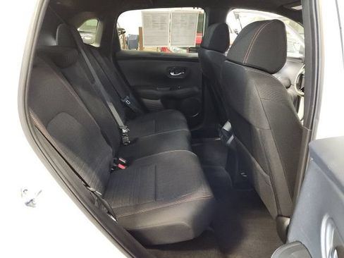 Certified 2025 Honda HR-V Sport image 26